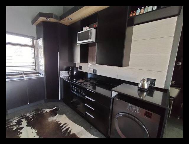 2 BEDROOM APARTMENT FOR SALE IN GREENSTONE HILL